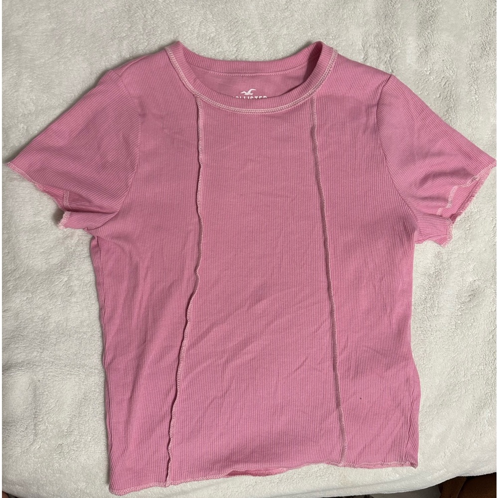 pink hollister t-shirt